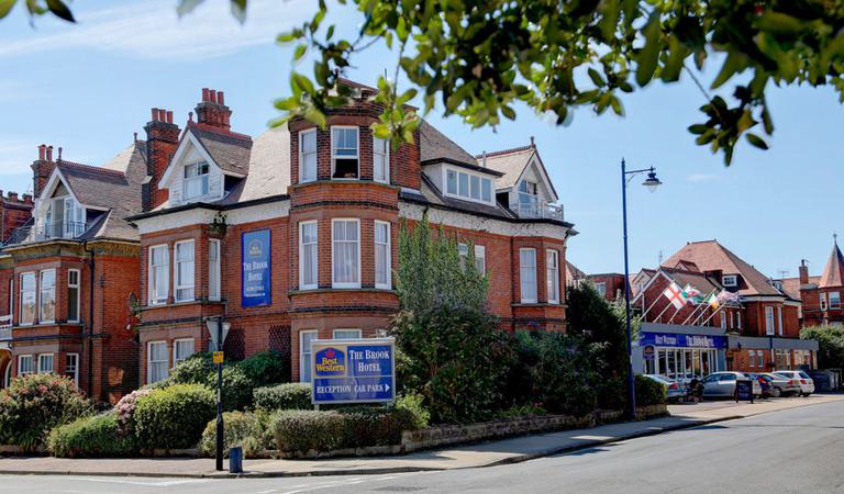 Brook hotel felixstowe