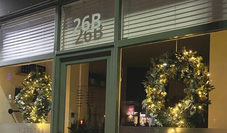 Salon twenty 6